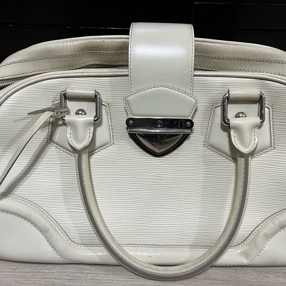 Authentic Louisvuitton